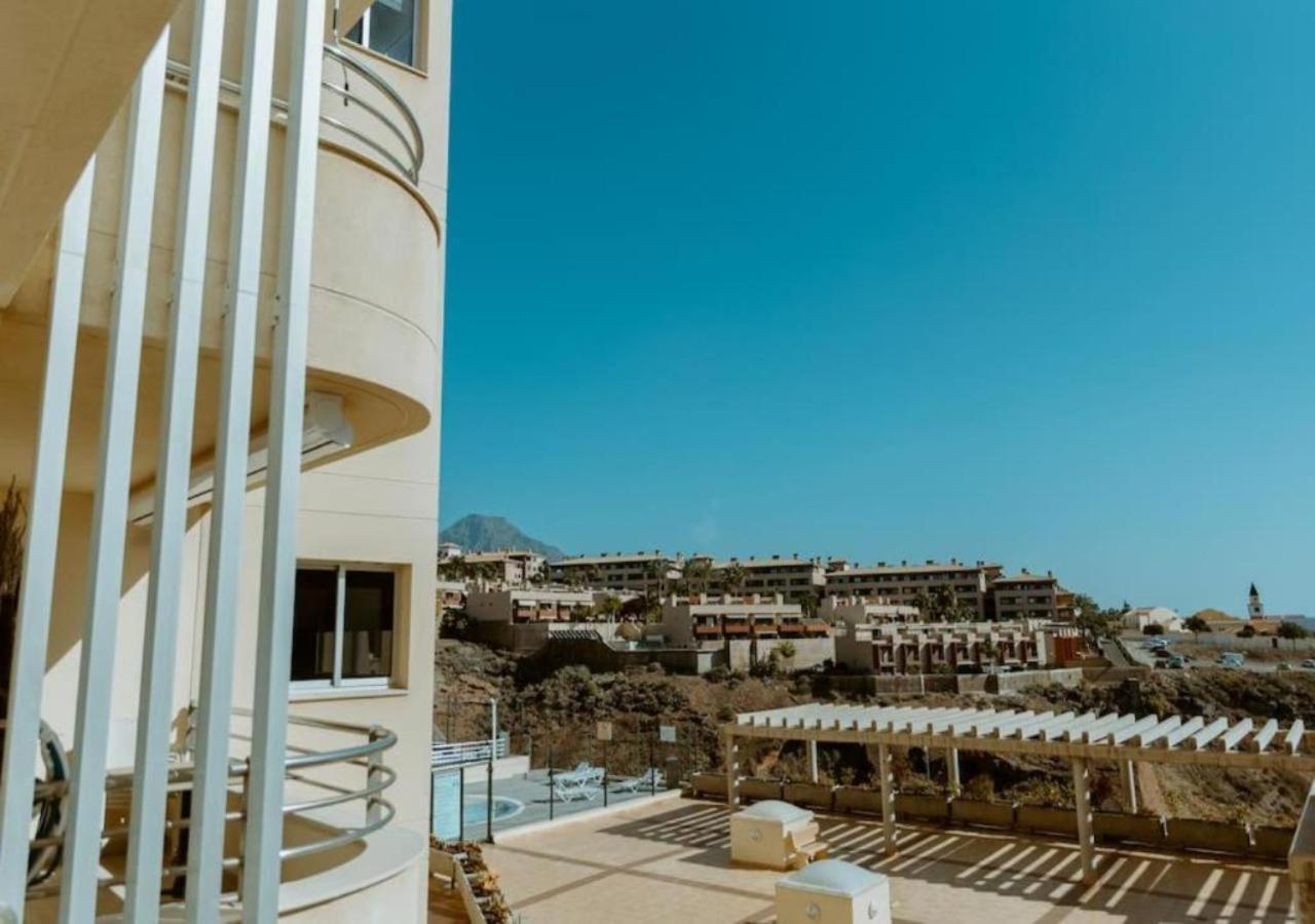 Seaview Splendor 2 Bedroom Modern Comfort 阿德耶 外观 照片