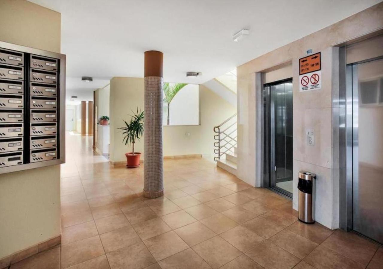 Seaview Splendor 2 Bedroom Modern Comfort 阿德耶 外观 照片
