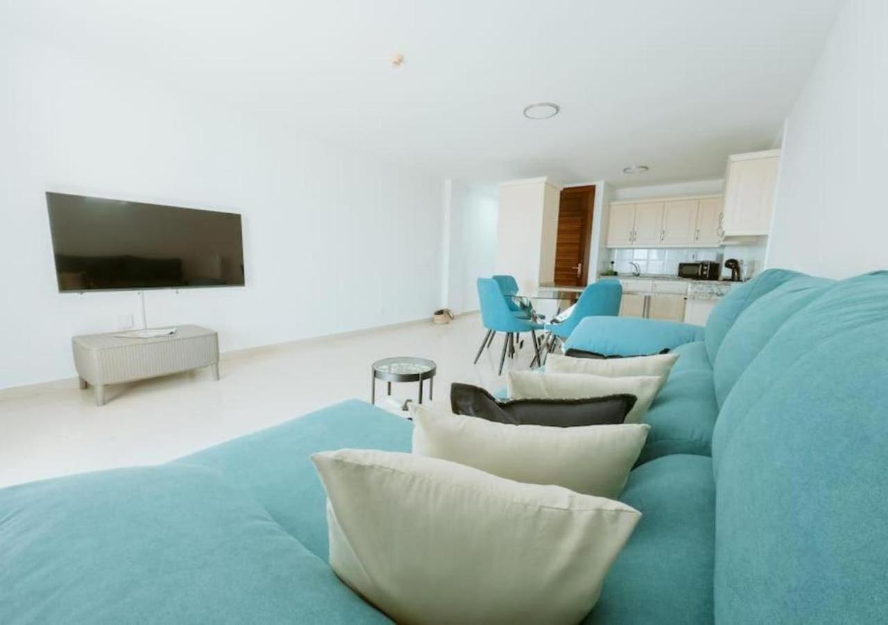Seaview Splendor 2 Bedroom Modern Comfort 阿德耶 外观 照片
