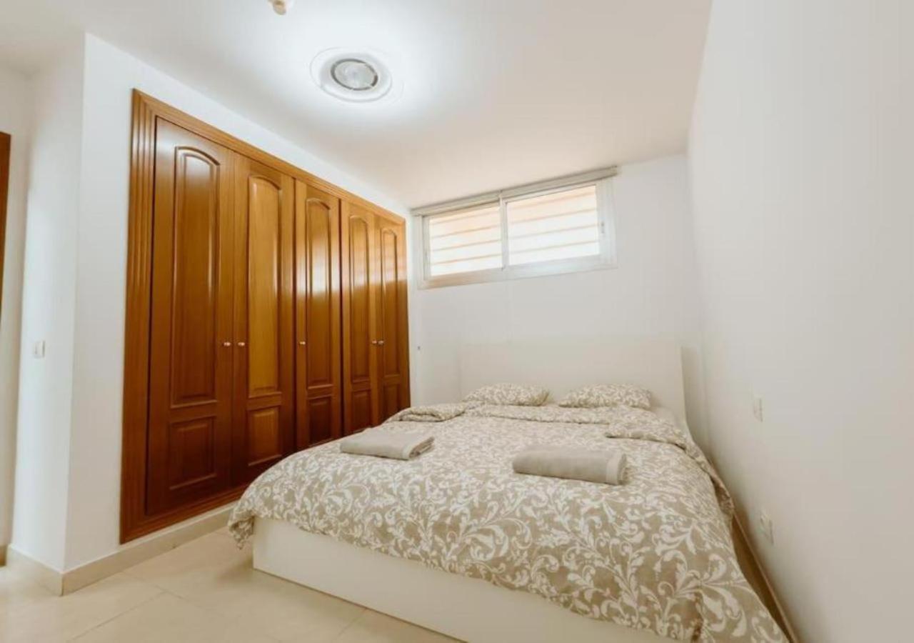 Seaview Splendor 2 Bedroom Modern Comfort 阿德耶 外观 照片